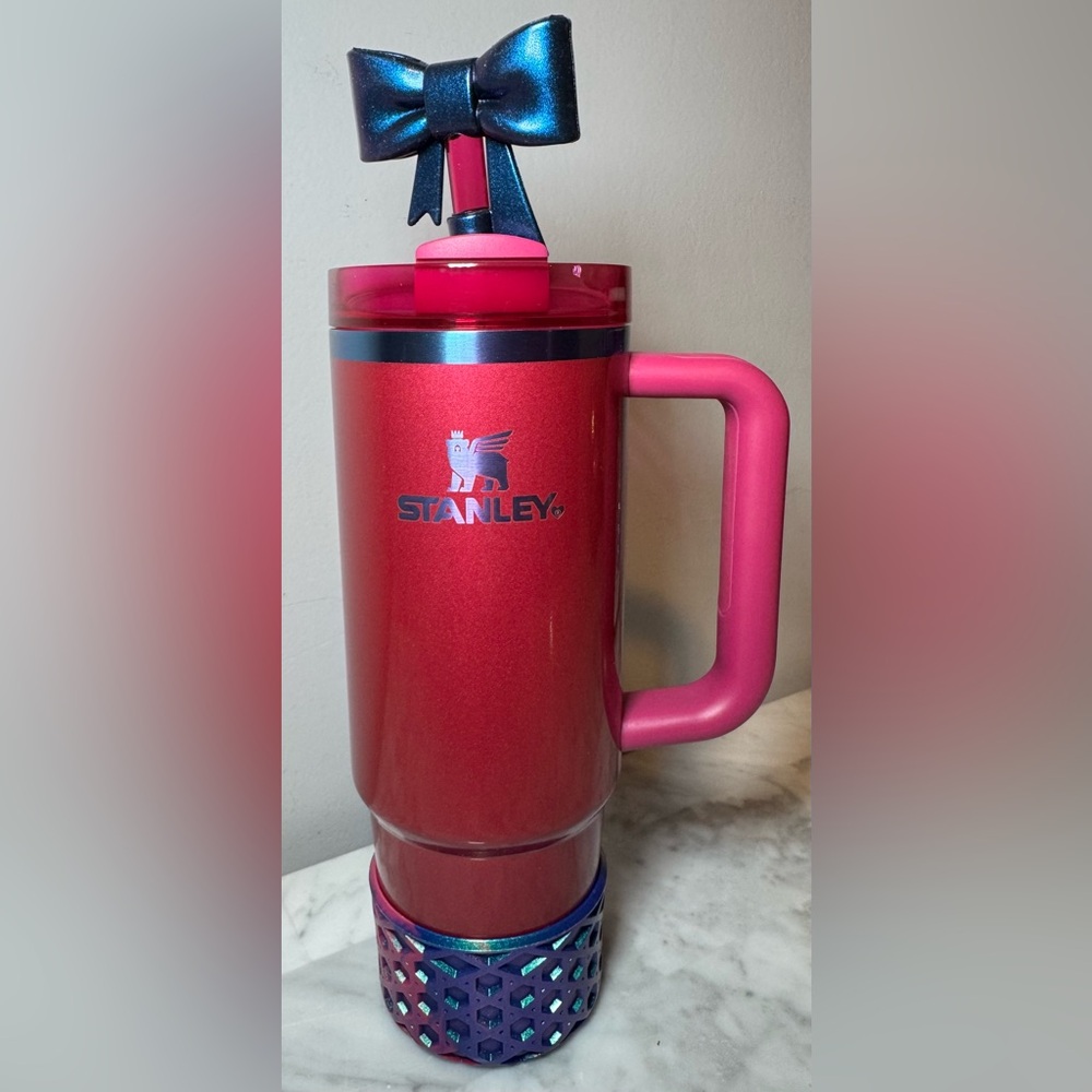 ✨🆕 Stanley 30 oz Berry Truffle Quencher H2.0 FlowState Tumbler
